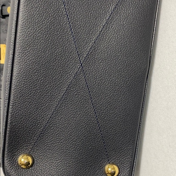 Louis Vuitton - purse - Picture 4 of 9